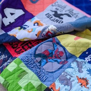 T-shirt Onesie Quilt DEPOSIT |  Custom Memory Blanket | Onesie Patchwork Throw | Baby Clothes Toddler Adult T Shirt Quilt ANY SIZE