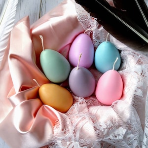 Easter egg candle,100% natural soy wax, handmade scented candle, home decoration, gift for her, fun gift, unique gift, anniversary gift, bir