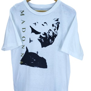マドンナ 　GHV2　 オフィシャル 貴重 Tシャツ マドンナ GHV2 オフィシャル 貴重 Tシャツ