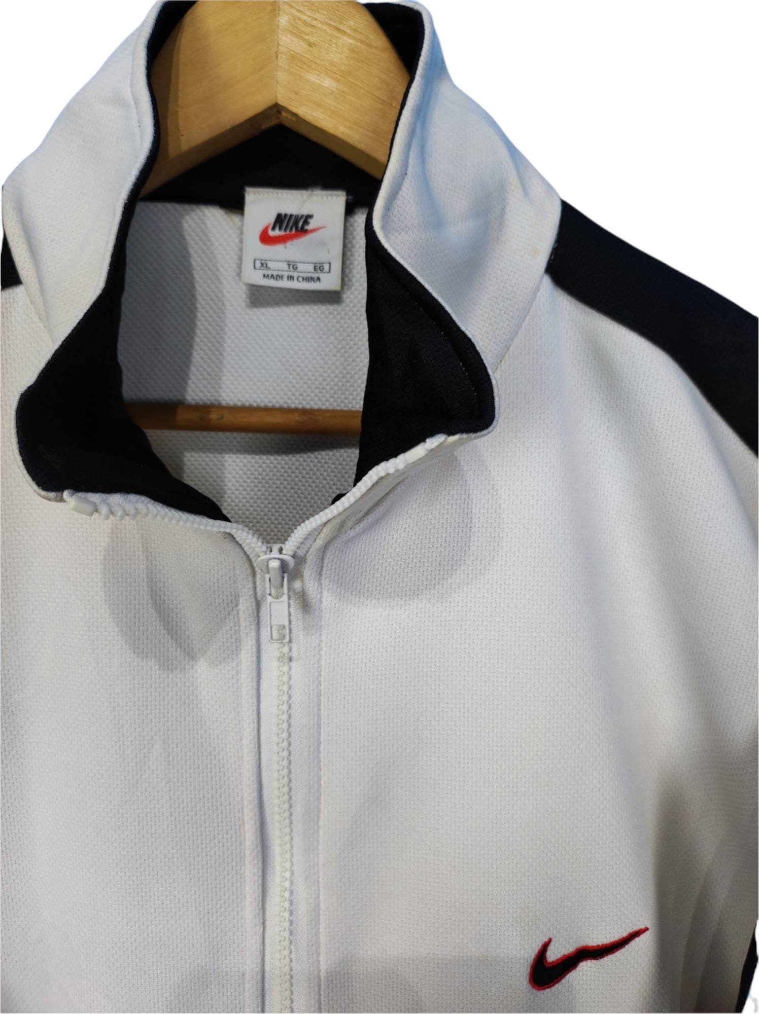 【90s】NIKEナイキzip up blouson 刺繍logo OLD 90s vintage NIKE Logo Embroidery Nylon Harf Zip-up Jacket