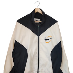 Vintage Nike Swoosh Nike 90s White black white windbraker Jacket Nike Light jacket Nike sportswear Nike street wear jacket size Large