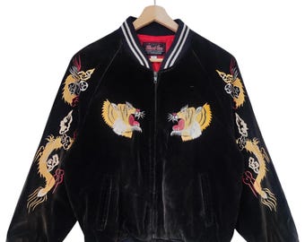 Vintage anni '80 Shoot One Sukajan Giappone Drago Velluto sbiadito dal sole Manica ricamata Giappone Fuji ruggito tigre souvenir Guerra del Giappone maniche ricamate