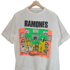 Vintage Ramones ‘We&#39;re A Happy Family’ Vintage 1970’s American Tour Shirt Rare As RarePunk Ramones Concert Tour Vintage T Shirt sz Large