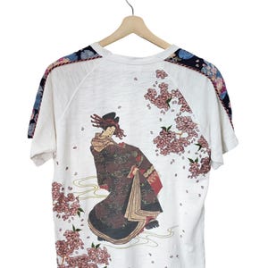 Japanese Art Karakuri Tamashii Geisha Sakura Geisha Japan 90s t shirt Japanese collection Pattern Sakura Oriental Battou Musume Large