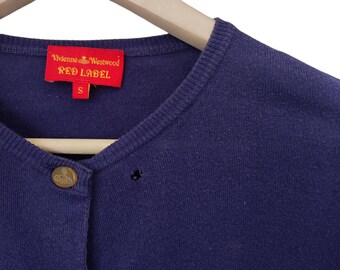 Vivienne Westwood Red Label パープル カーディガン1 オーバーサイズシルエットのニットカーディガンに、ショートパンツや