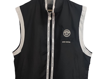 Vintage Versace Gianni Versace Nylon Weste Versace Jeans Couture Italien Große Luxus Neuheit High Fashion Versace Spell Out Weste Jacke