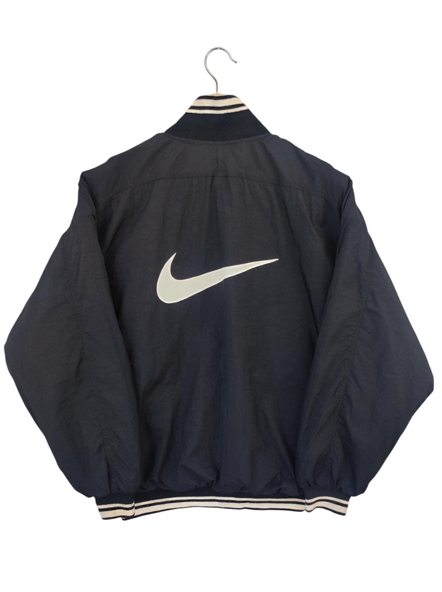 nike sportswear swoosh bomber