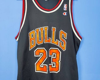 Vintage 90's Champion Chicago Bulls Scottie Pippen Jersey Size