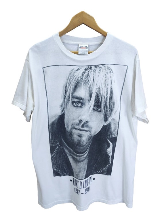Vintage Nirvana Kurt Cobain Memorial Tour Concert T-shirt Vintage