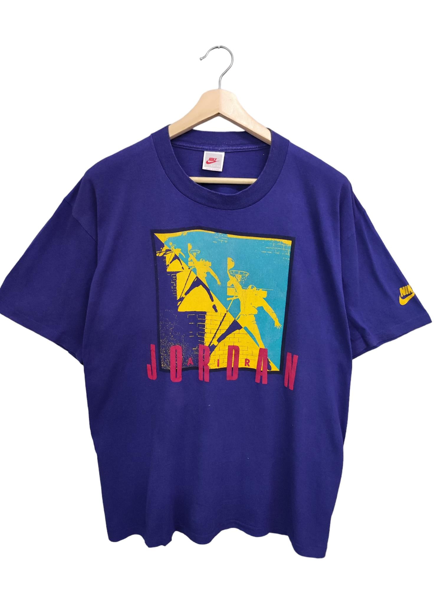 Vintage Air Jordan Nike gris Tag Air Jordan tee des années 90 graphisme Air Jordan Sportswear Michael Jordan Chicago Bulls NBA taille Large Jordan Dun