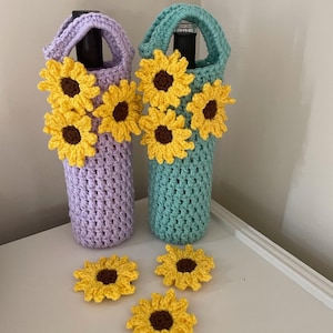 Crochet Wine Cozy, Sunflower Wine Cozy, Housewarming Gift, Wine Tote, Wine Bottle Cozy Crochet Gift, Gift Idea, Handmade Wine Cozy