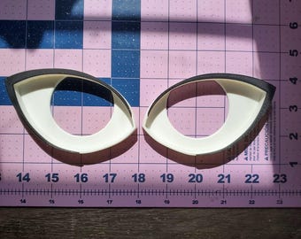 3D-bontpak schuin oog met eyeliner