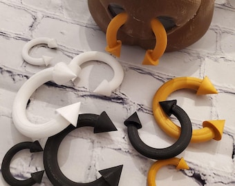 Piercings de septo pontudos para fursuit