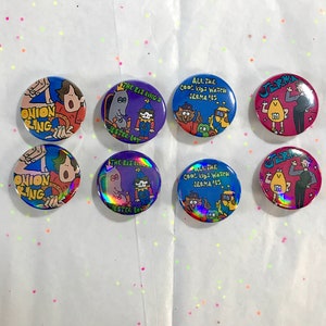 4 pack Holographic or Plain 80s Jerma Button pins ( 37 mm )