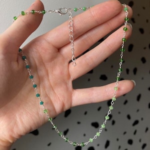 Perlen Silber Halskette, bunte Perlen Choker Halskette, Edelstein Choker Halskette, Rosenkranz Choker, facettierte mini Perlen Halskette, Geschenk für Sie