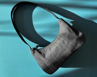 Bolso de hombro LUCY, bolso baguette único con compartimento interior adicional, bolso vegano hecho con materiales reciclados, fabricado en Hamburgo.