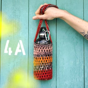 Crocheted bottle bag, bottle holder for hanging, drinking bottle bag CHRISTA in various colors, upcycled yarn, gift idea
