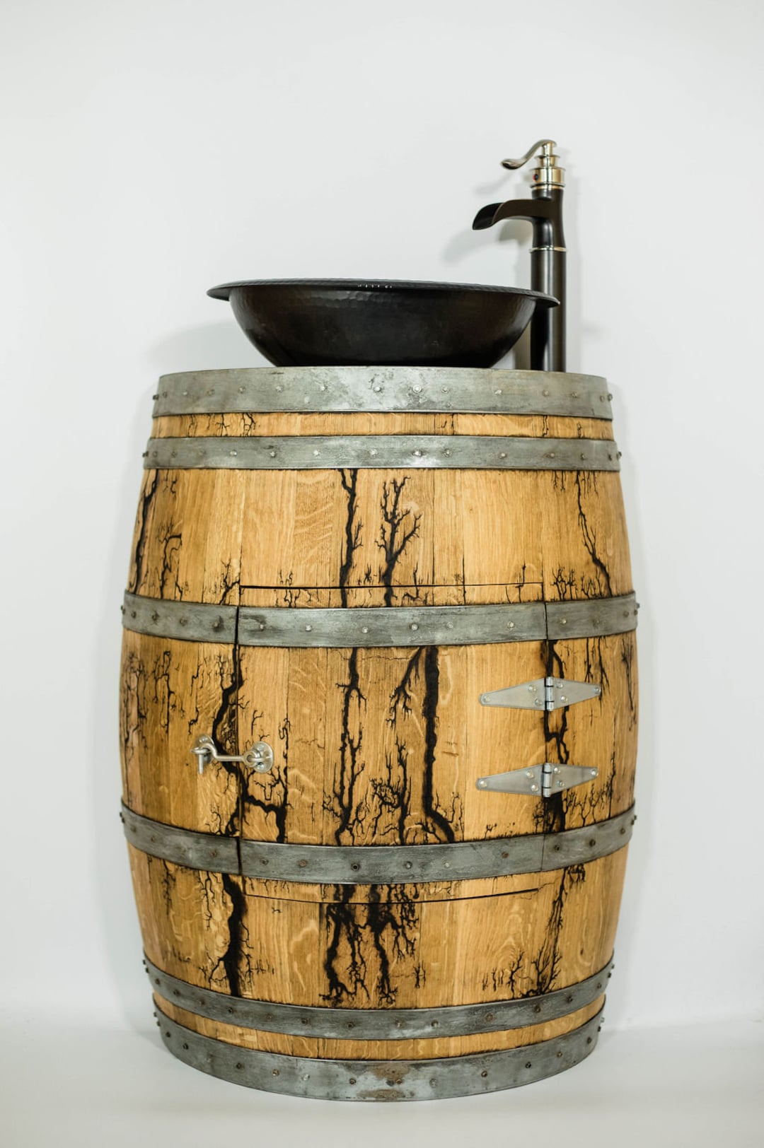 Rustic Half Wine Barrel Bathroom Sink Vanity With Black Hammered Sink