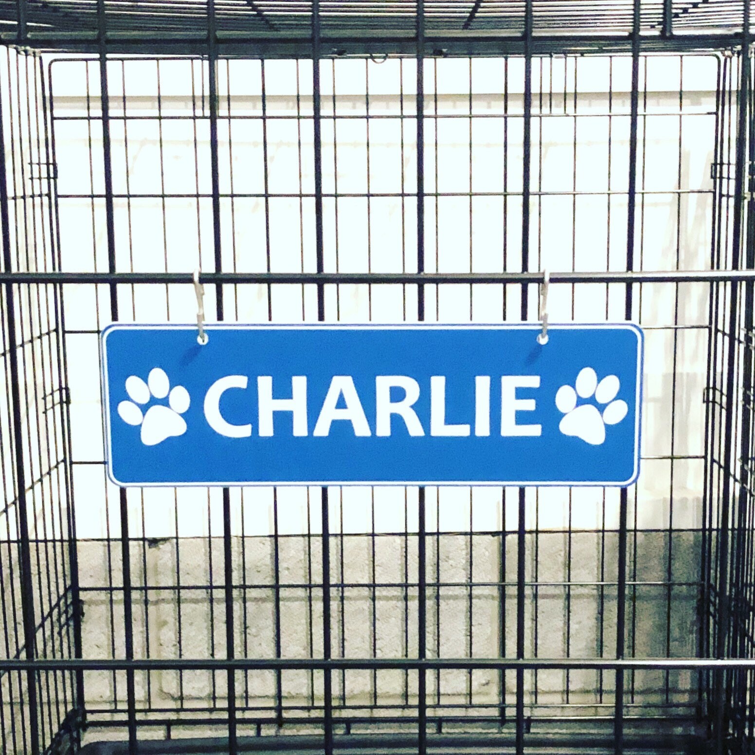 Dog Paw Kennel Name Plate Dog Tag Crate Pet Tag Doghouse Sign