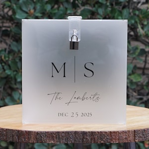 Personalized acrylic card box with lock and key - high quality and fade-proof UV printed design - perfect for weddings, birthdays, and special occasions