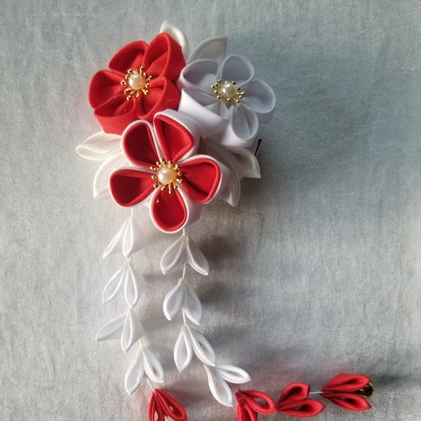 Handmade Japanese Traditional Tsumami Kanzashi Hair Clip (Customizable colors)