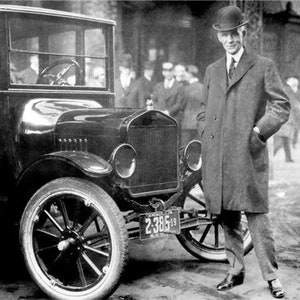 HENRY FORD GLOSSY Poster Bild Fotomodell t detroit Auto Fahrzeug historischen