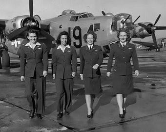 4x6 女性WASPパイロットB-25爆撃機写真女性陸軍航空軍第二次世界大戦