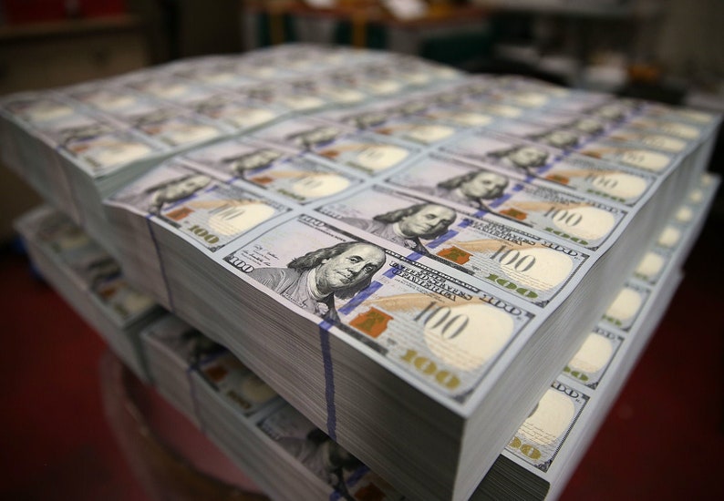 MONEY PALLET 100 DOLLAR Bills Glossy Poster Picture Photo image 1