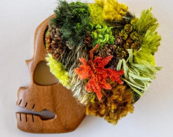 Moss and Maple Leaf Skull Pin
