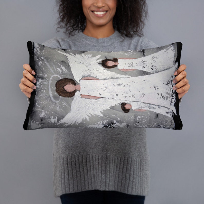 Three Angel/'s Throw Pillow...FREE Shipping...Stunning Just STUNNING!!! Made in the USA