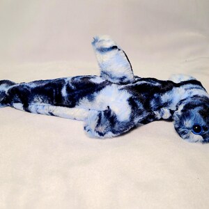 Weighted Minky Hammerhead Shark Stuffed Toy: Anxiety Relief immagine 9