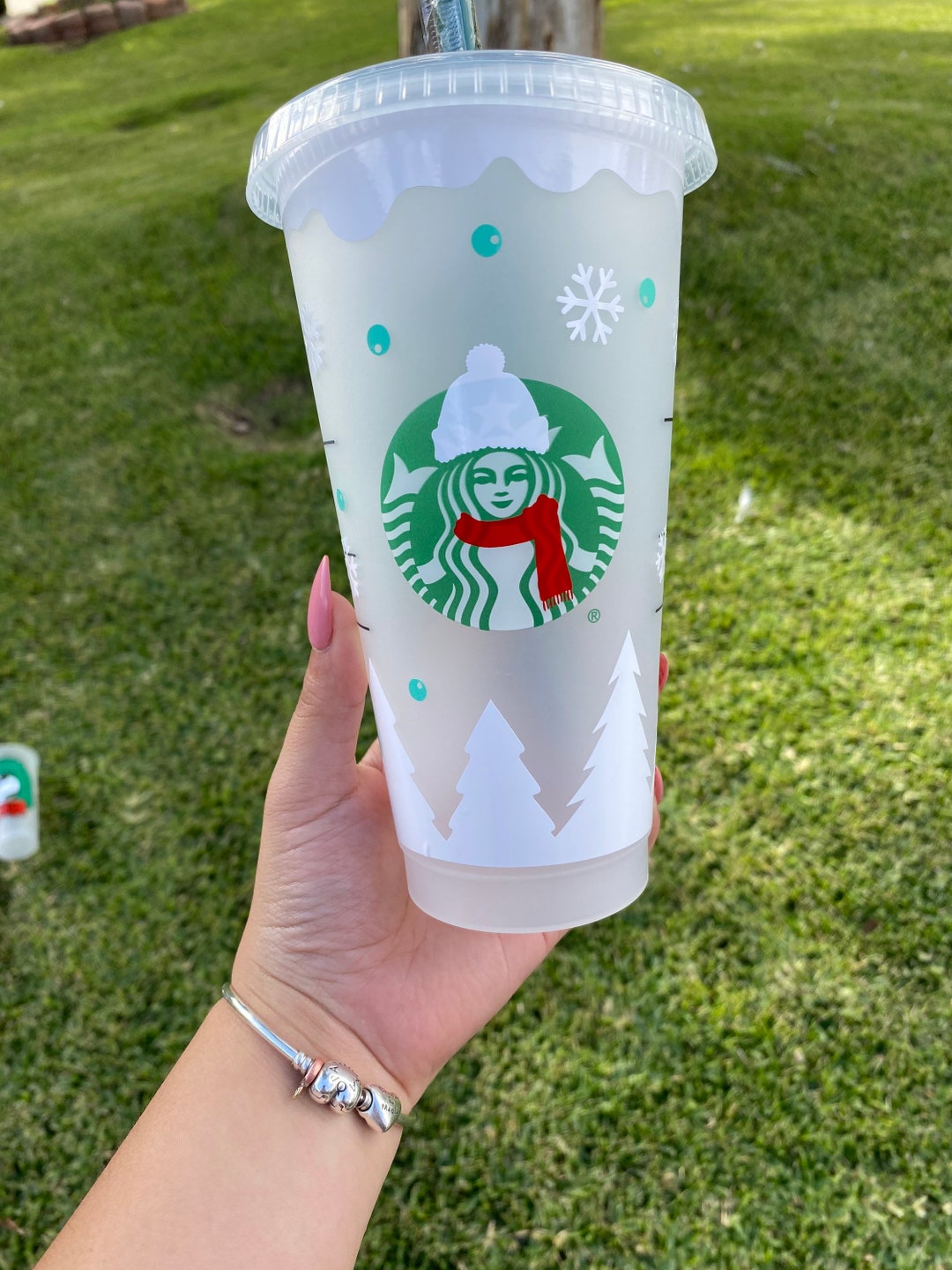 Christmas Themed Starbucks Cups/ Snowflakes Tumbler/ Holiday Cold Cup