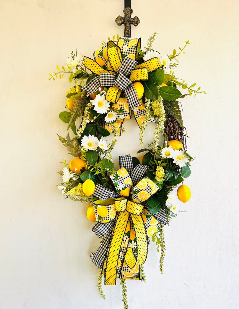 Summer Lemon Daisy Floral Grapevine Wreath, Lemon Everyday Wreath for front door, Farmhouse lemon decor, Summer Lemon Kitchen Decoration image 1