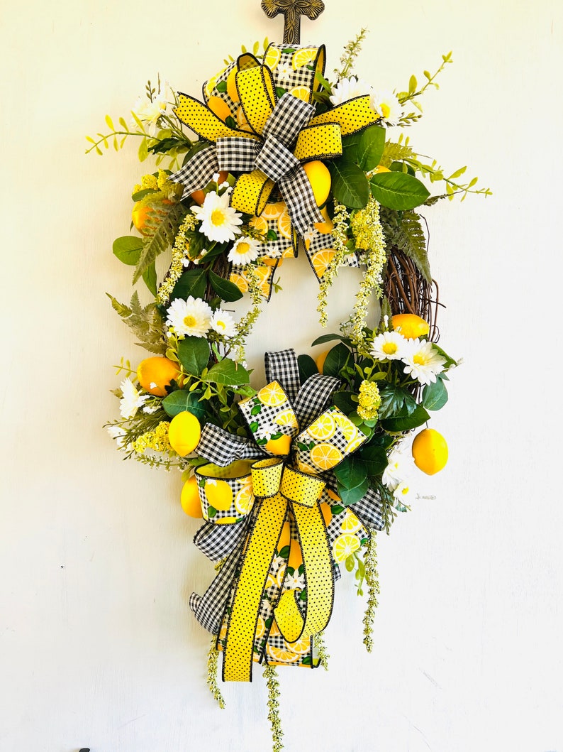 Summer Lemon Daisy Floral Grapevine Wreath, Lemon Everyday Wreath for front door, Farmhouse lemon decor, Summer Lemon Kitchen Decoration image 2