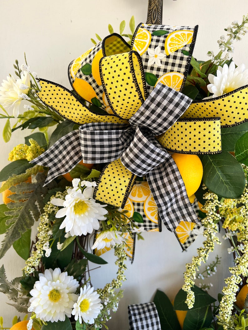 Summer Lemon Daisy Floral Grapevine Wreath, Lemon Everyday Wreath for front door, Farmhouse lemon decor, Summer Lemon Kitchen Decoration image 3