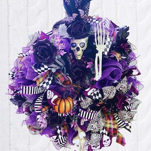 Purple and Black Skeleton Halloween Wreath, Spooky Wall Decor, Halloween Door Wreath, Halloween Front Door Decoration, Halloween Door Decor