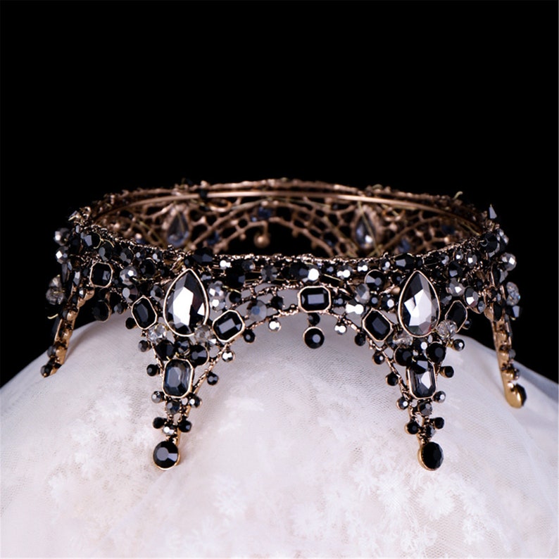 Black Bead Tiara,Round Wedding Tiara,Bridal Tiara,Wedding Accessory,Black Tiara,Bridal Headpiece,Black Tiara,Rhinestone Tiara,Wedding Crown
