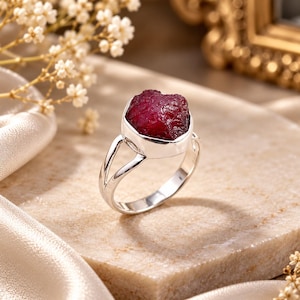 Raw Red Garnet Ring, Natural Rough Gemstone Ring, Sterling Silver Statement Ring, Rustic Crystal Jewelry, January Birthstone Gift