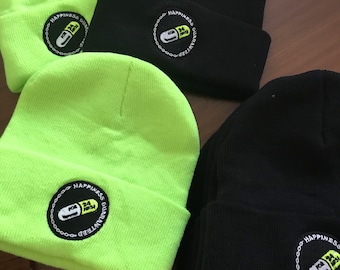 Complejo Corrosivo Exclusivo bordado digitalmente "Happiness guaranteed" gorro de punto.