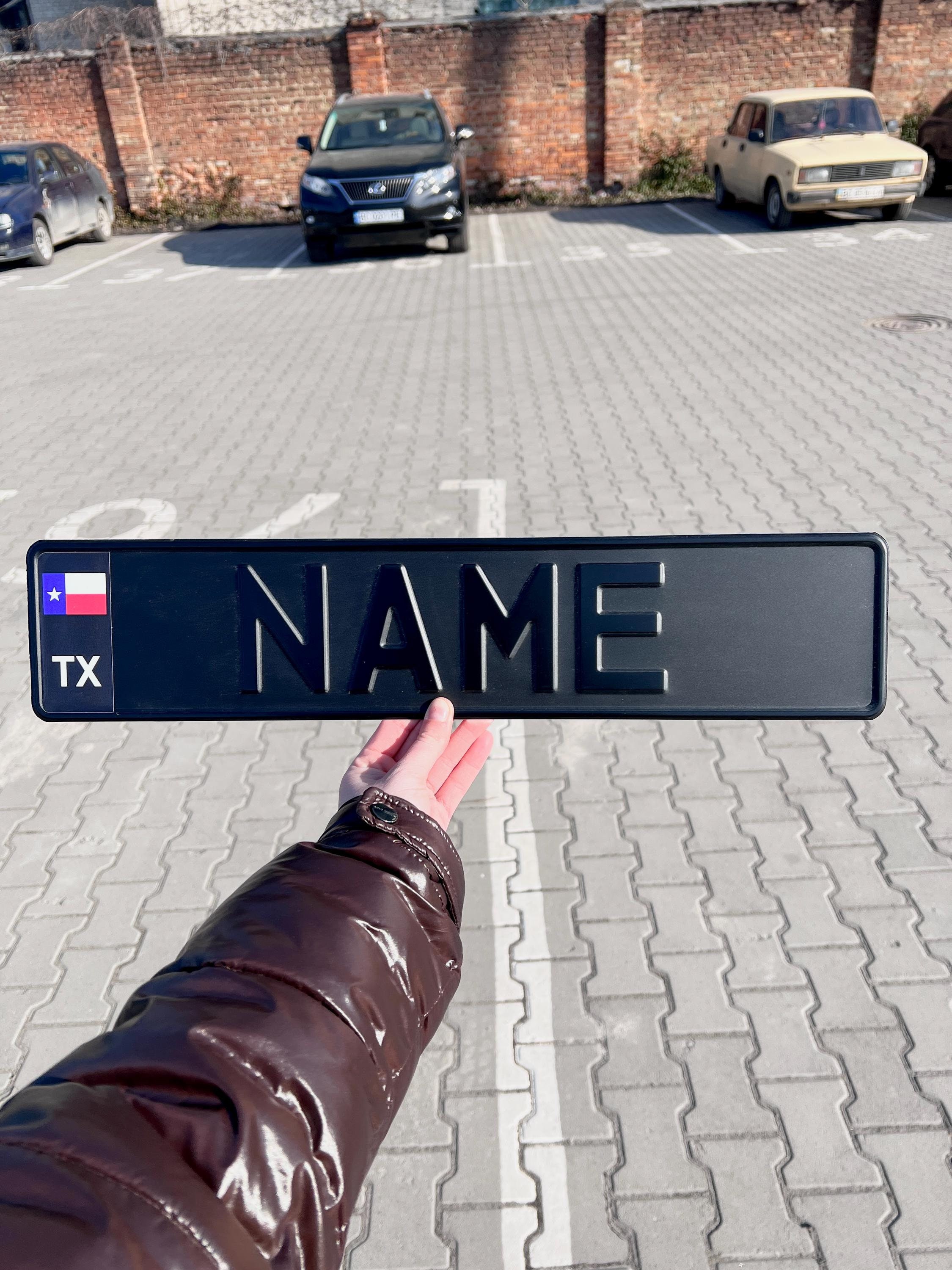 BMW 320i Carbon Fiber Slim Line License Plate Frame - 82112210415 | Zeigler BMW, Orland Park IL - Foto 8