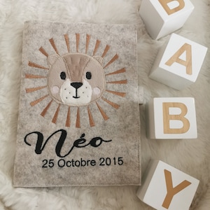 Protège carnet de santé personnalisé, Couvre carnet de santé prénom, Couverture carnet de santé, Lion, Animal peluche