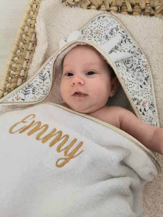 Cape de bain, serviette à capuche , sortie de bain bébé personnalisée avec  oreilles de lapins, cadeau de naissance -  France