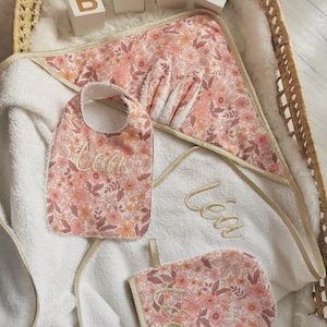 Personalized birth gift box, bath cape with washcloth and bib, baby's first name