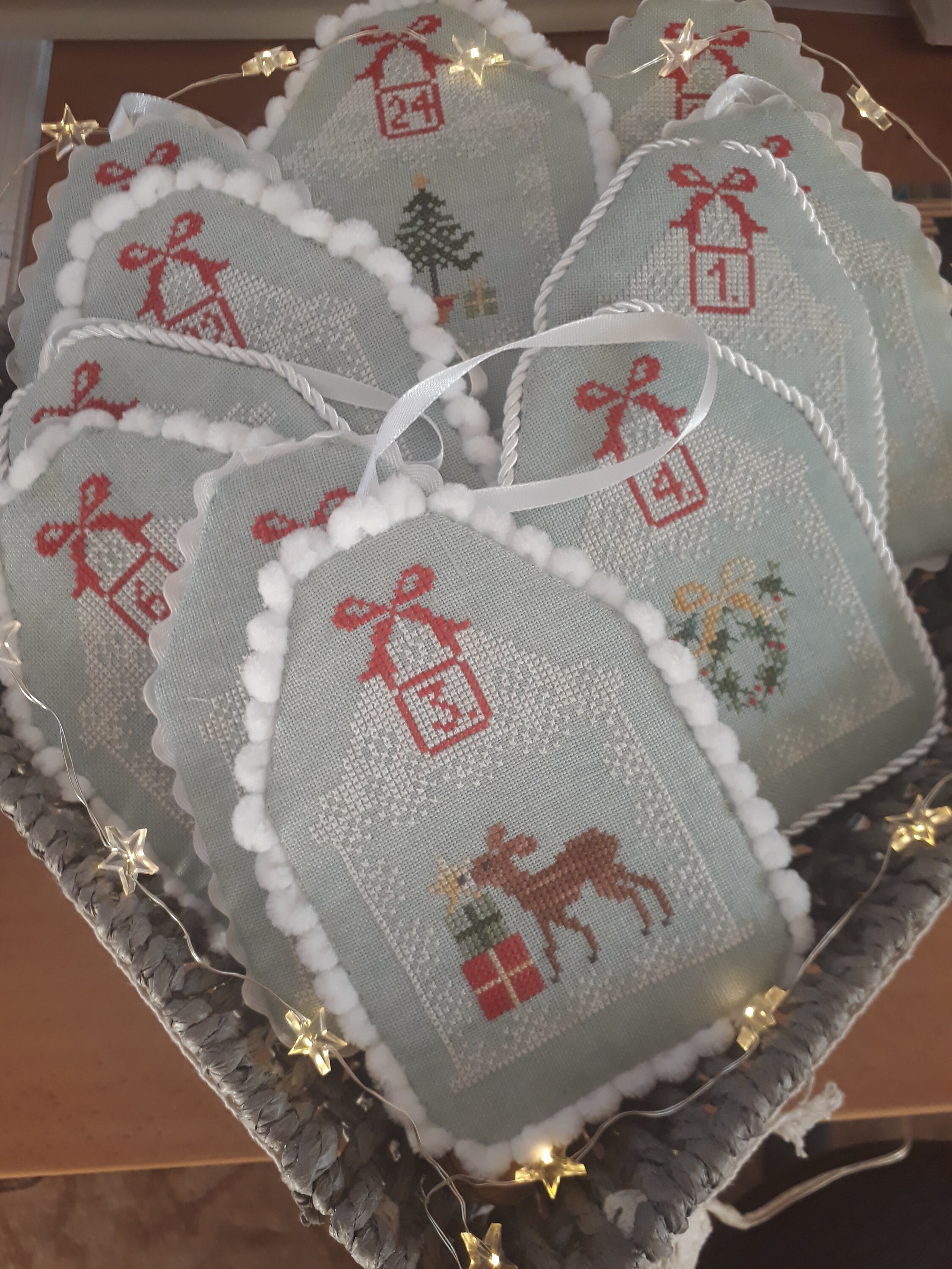 Vintage Advent Calendar / original cross stitch design / PDF Etsy 日本