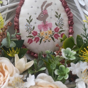 Mrs Easter Rabbit / original cross stitch design, PDF, instant download, hare, bunny, tulip