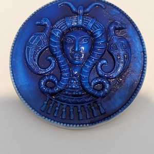 Medussa button by Artid brothers. Large 3.7cm diameter.
