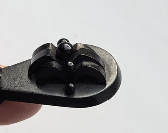 Whitby Jet pendant necklace Art Deco feature.