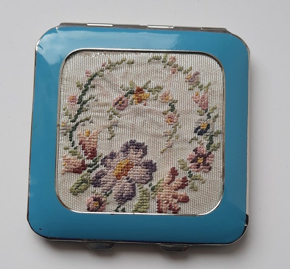 Stunning Micro petit point compact by Rowenta. - image 1