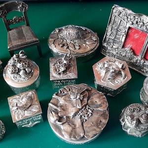 Silver Scenes 2. Please select from the description below by message to me.