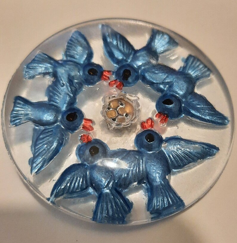 REVERSE INTAGLIO RELIEF 37 mm 3 Crystal Glass Buttons #B578 1-3/8" REVERSE INTAGLIO RELIEF 37 mm 3 Crystal Glass Buttons #B578 1-3/8"
